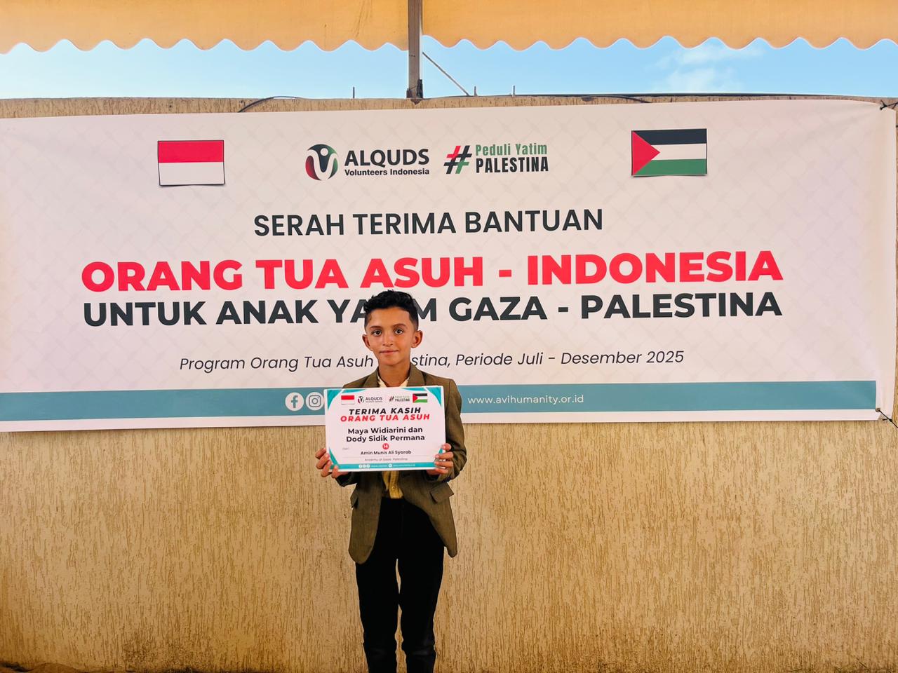 Anak yatim Palestina dalam kegiatan belajar