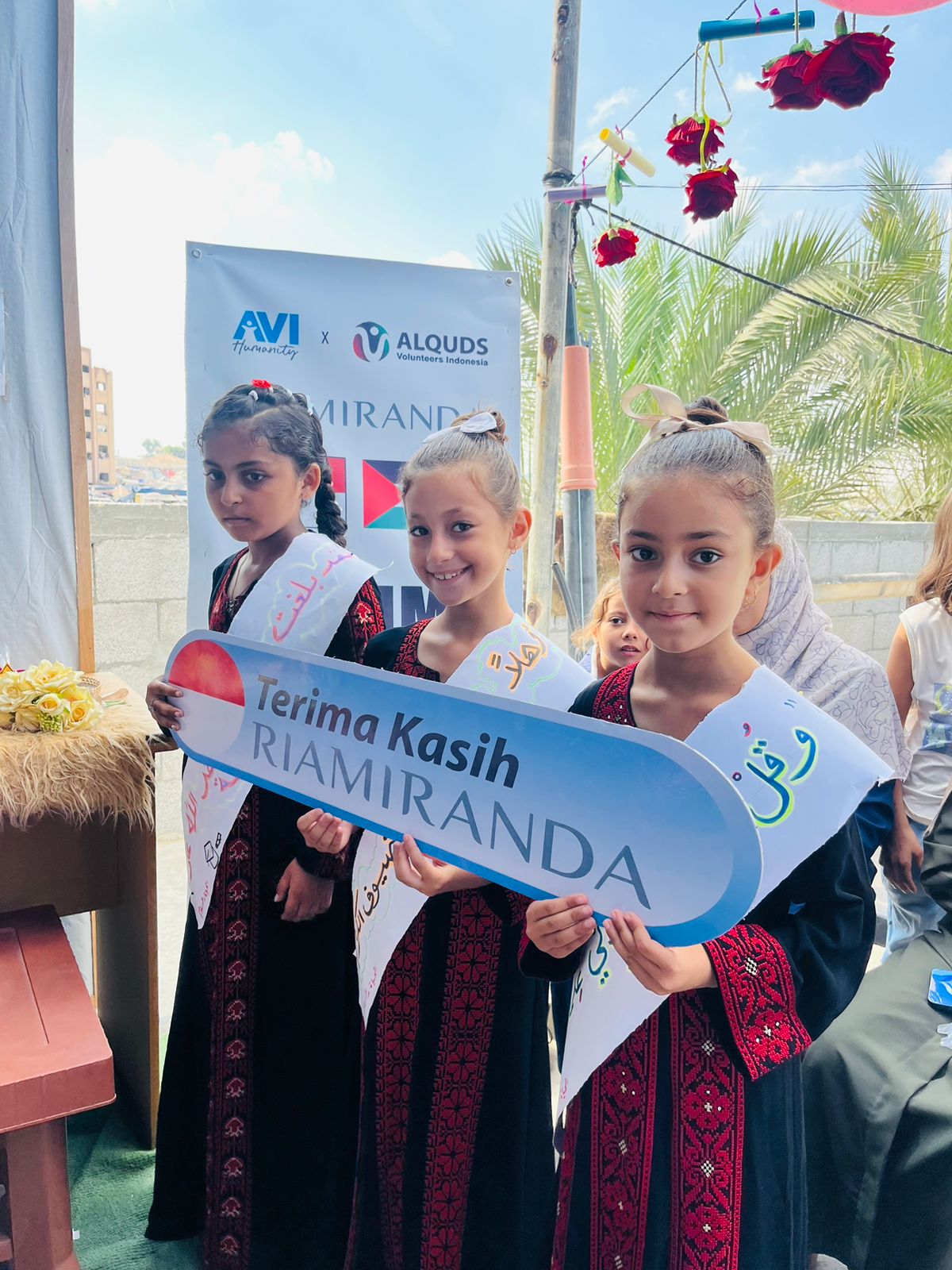 Perlengkapan Sekolah