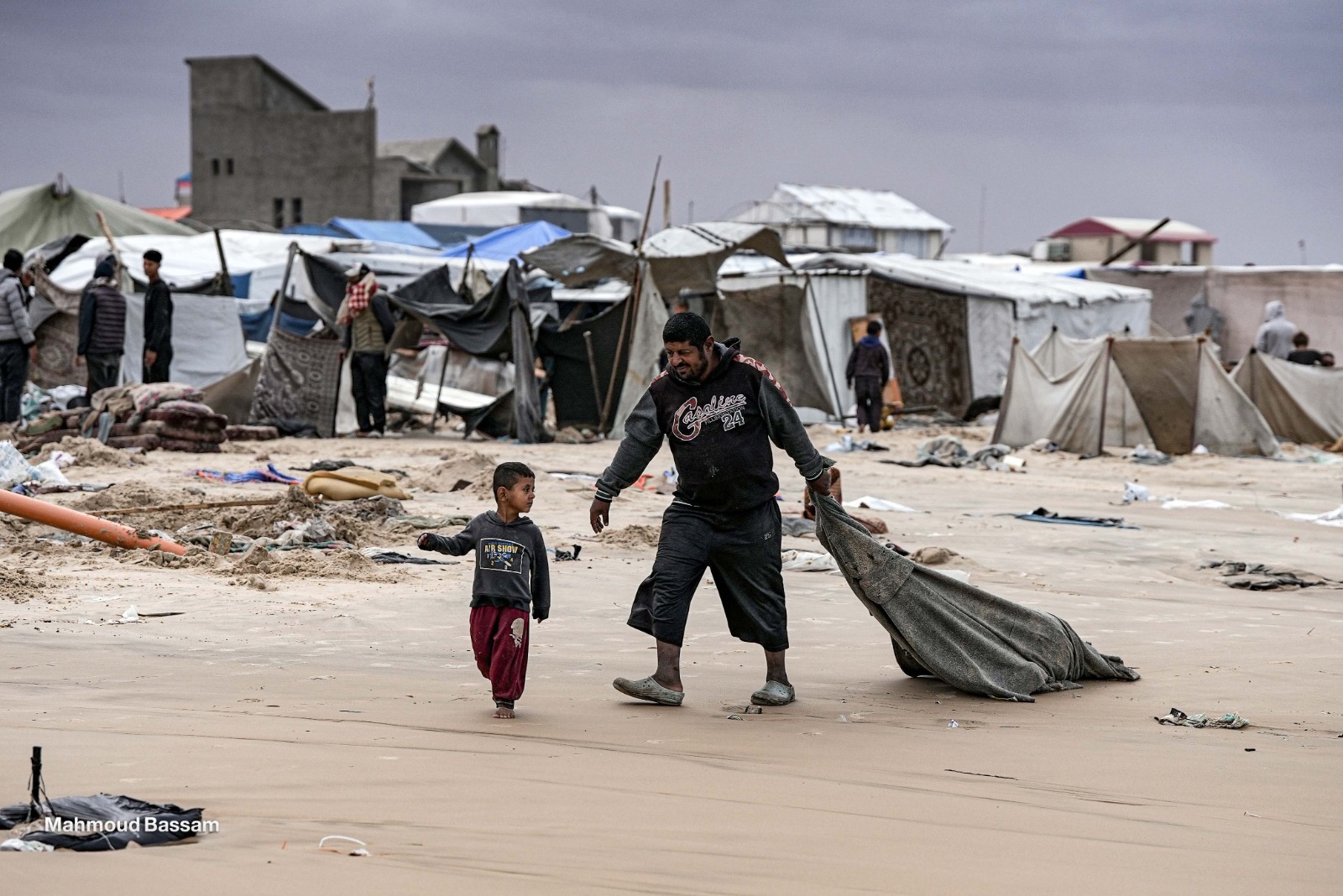 Ribuan Keluarga Gaza Hadapi Ancaman Dingin di Tenda Rapuh
