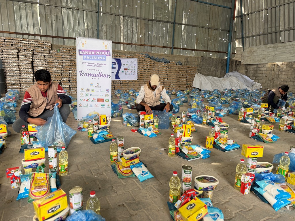 AVI Humanity Salurkan Jaket Musim Dingin dan Paket Sembako untuk Warga Gaza