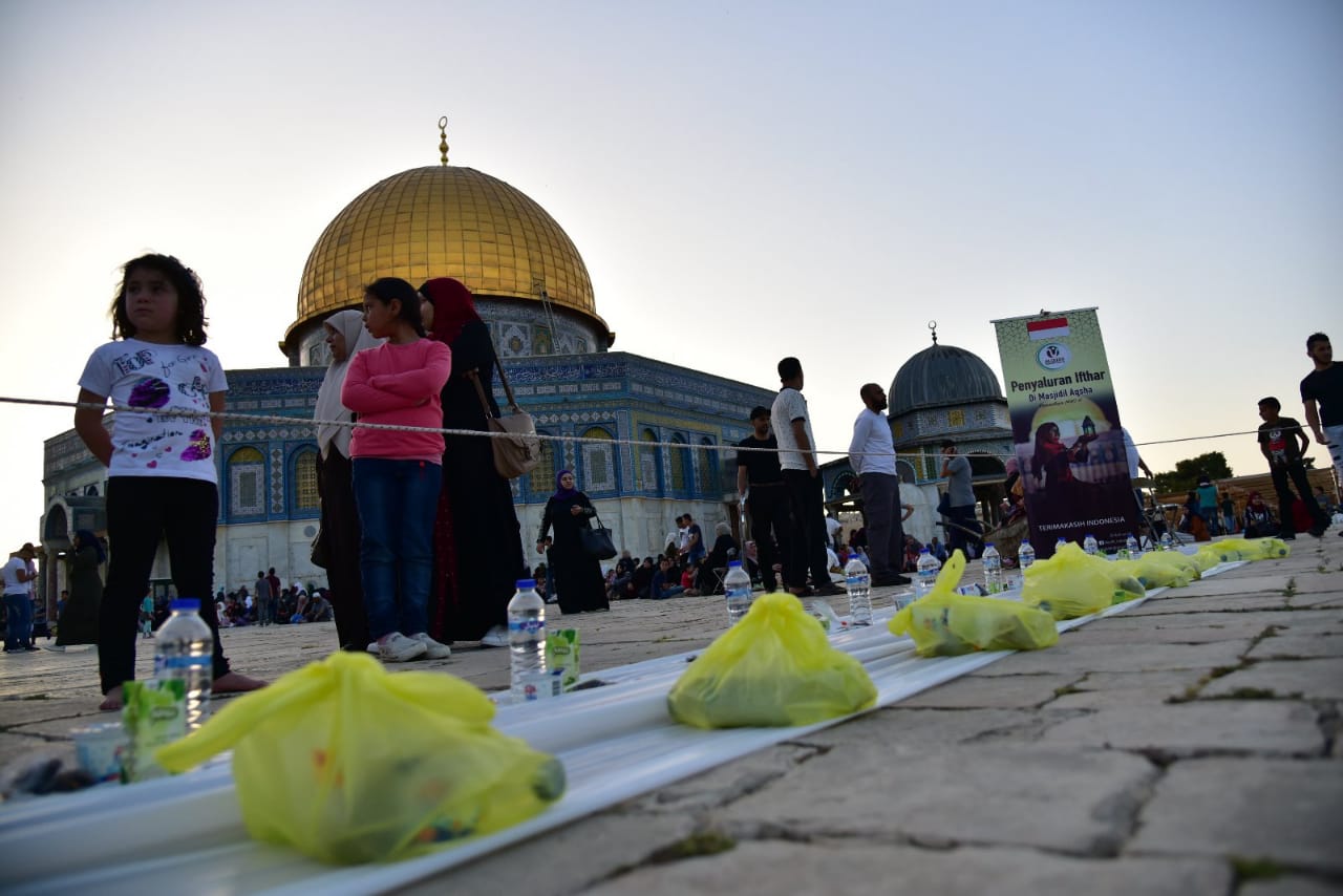 AVI Salurkan 1.050 Paket Iftar bagi Warga Gaza dan Jamaah Masjidil Aqsha