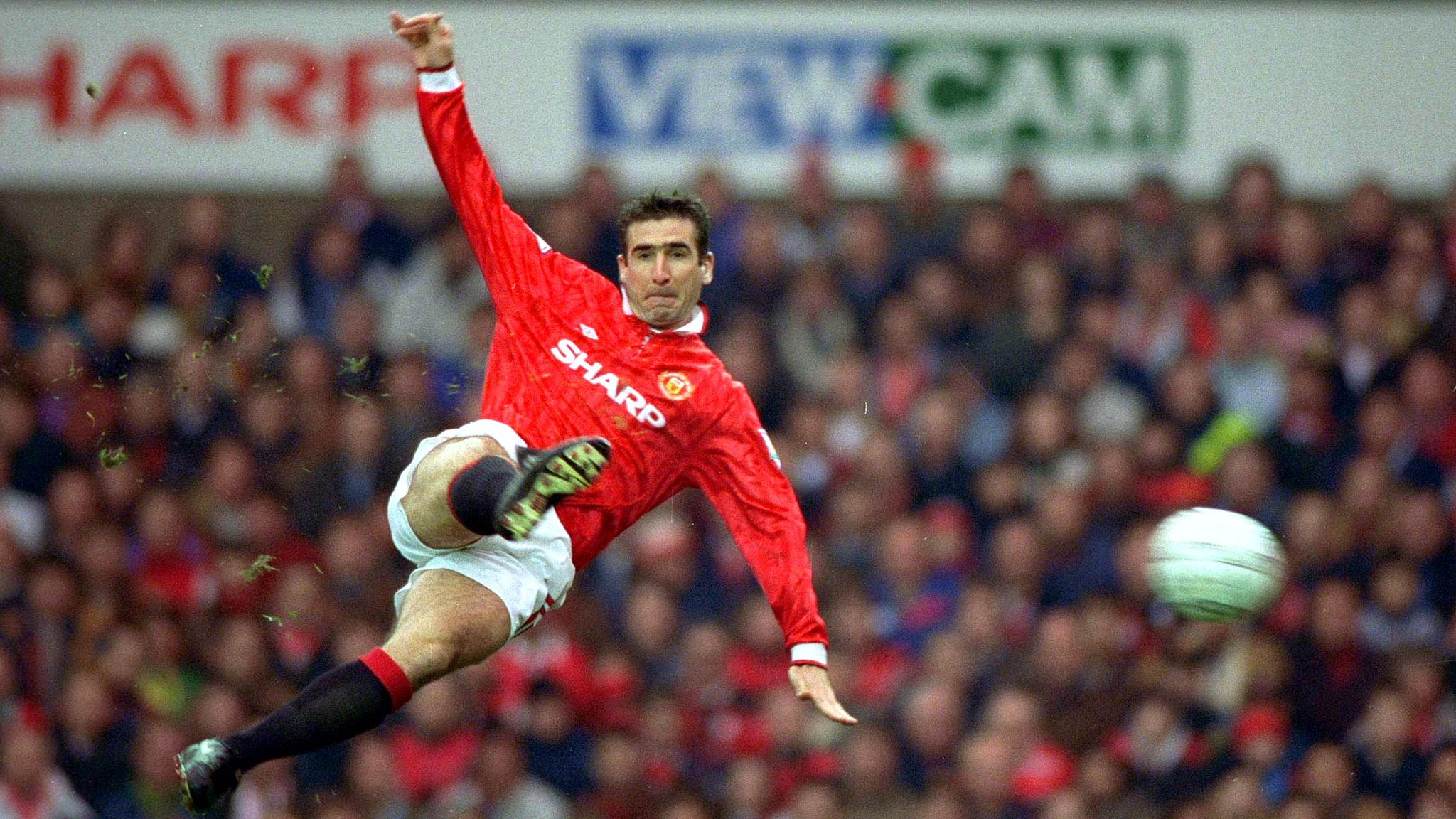 Legenda Manchester United Eric Cantona Serukan FIFA Boikot Israel demi Keadilan Palestina