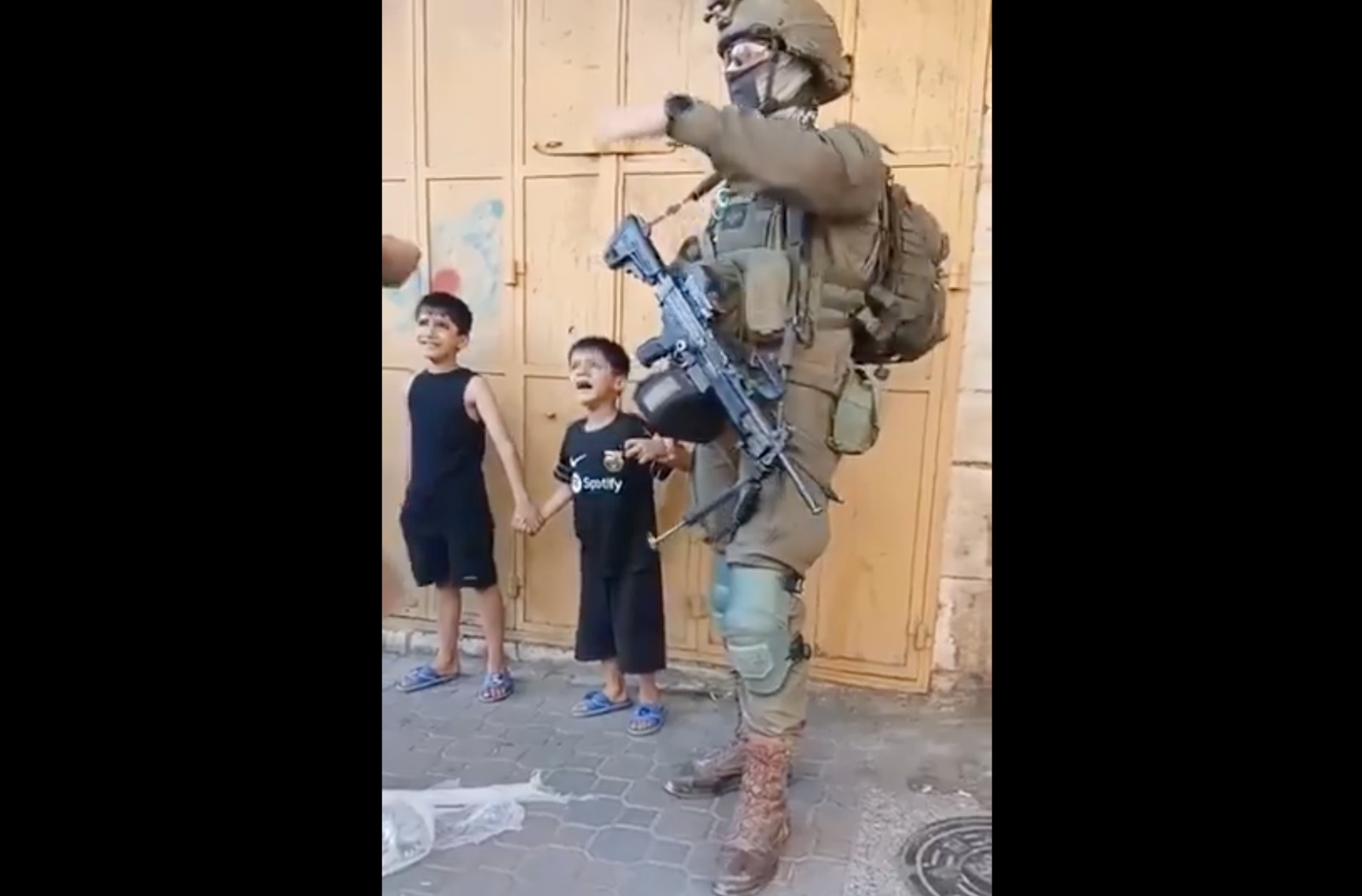 Penahanan Dua Bocah di Hebron Bukti Beratnya Kehidupan Anak Palestina